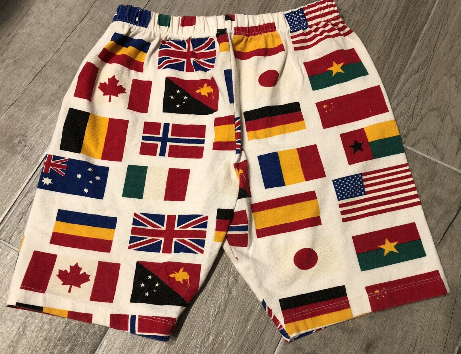 Vintage Spumoni International Flags Shorts -  Kids L (12-14)