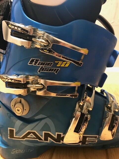 Lange Rs 70 Ski Boots Junior Size 23.5 Boots Are In Great Condition.