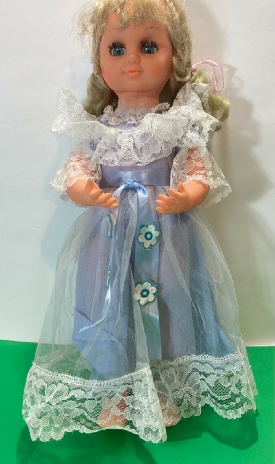 Vintage Musical Animated Jamie The Bride Doll 19" By Polytoy Hong Kong