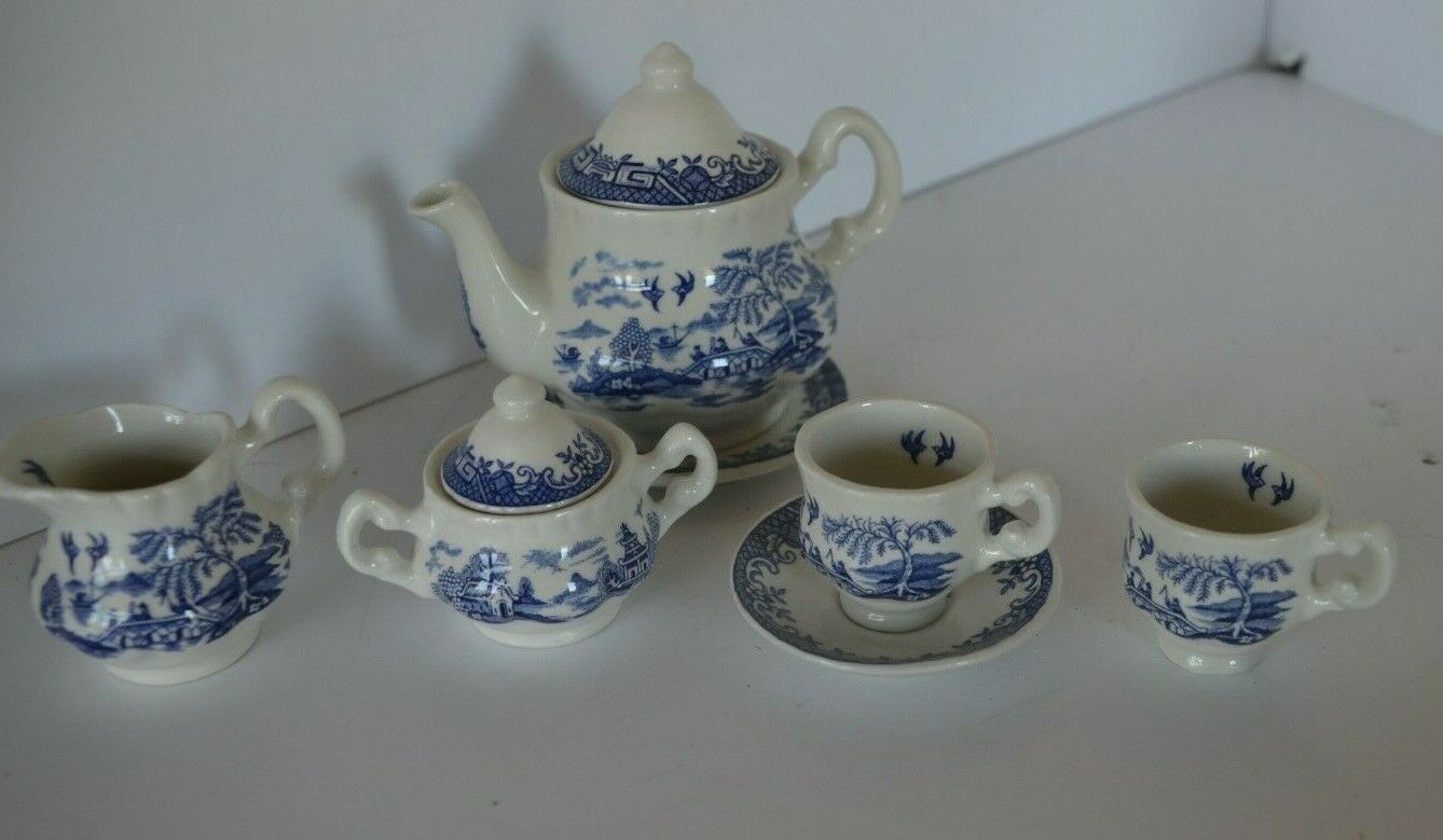 Vintage China Porcelain Tea Set Asian De Art England  Flower Blue White