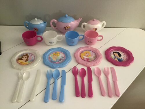 Disney Princess Dinnerware 26 Piece Complete Pretend Playset (tea Service For 4)